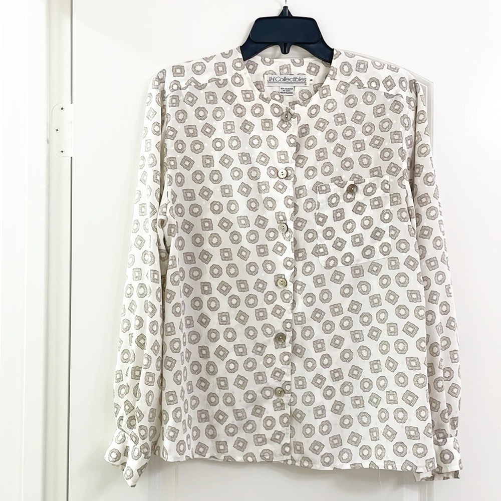 JH Collectibles long sleeve top